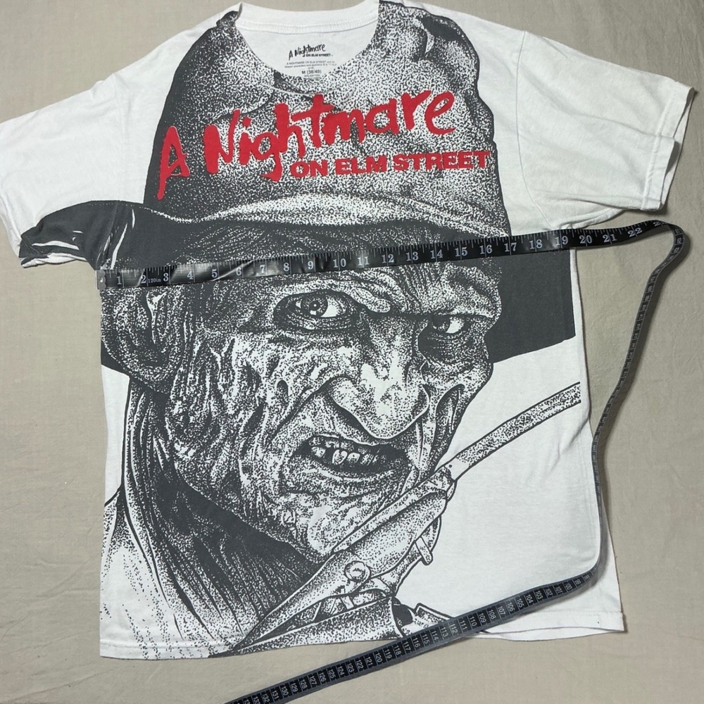 A Nightmare on Elm Street Freddy Krueger Graphic T-Shirt White Mens Medium 2018 - Picture 3 of 5